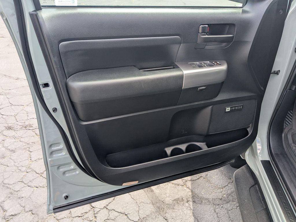 صورة 11 لـ 2021 Toyota SEQUOIA TRD PRO