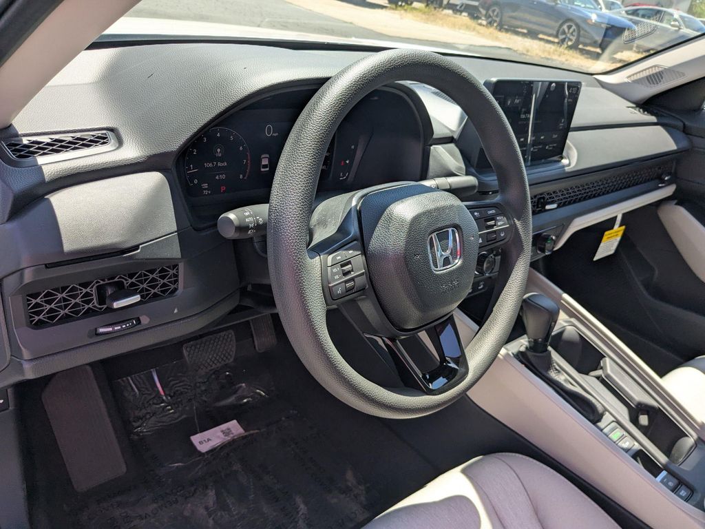 صورة 9 لـ 2026 Honda ACCORD SE