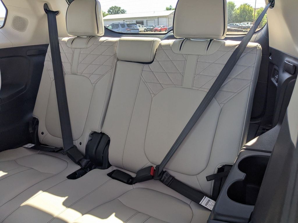 صورة مصغرة 24 لـ 2026 Honda PILOT ELITE