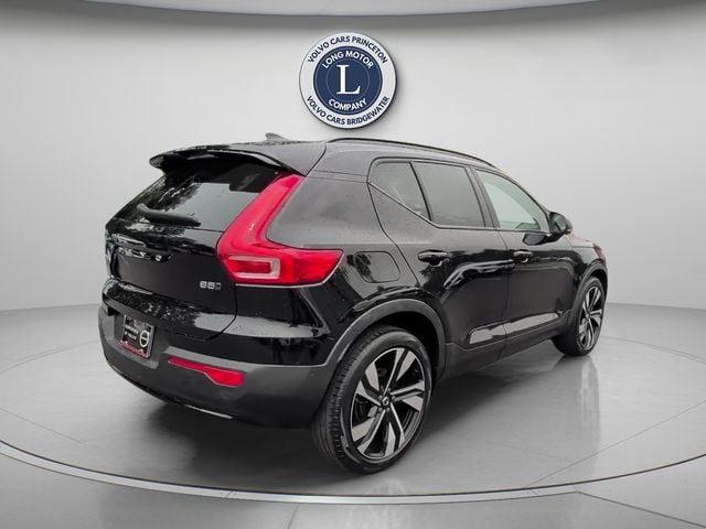 2023 Volvo XC40 B5 PLUS DARK THEME — фото 8