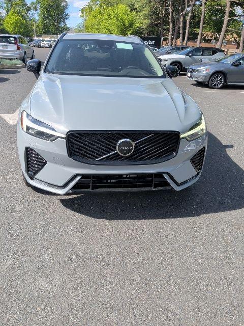 New 2026 Volvo XC60 B5 Plus