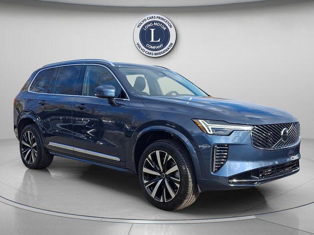 New 2026 Volvo XC90 B5 Core