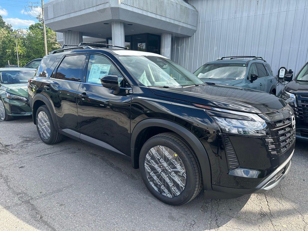 New 2026 Nissan Pathfinder SL
