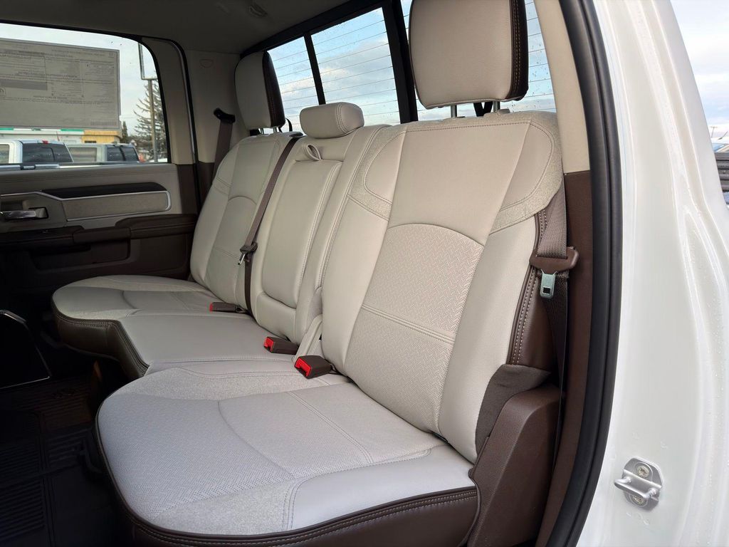 2026 RAM 2500 LARAMIE CREW CAB 4X4 8' BOX — миниатюра 30