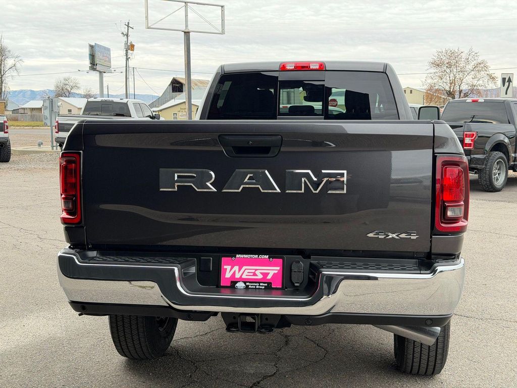 صورة 8 لـ 2026 RAM 3500 TRADESMAN