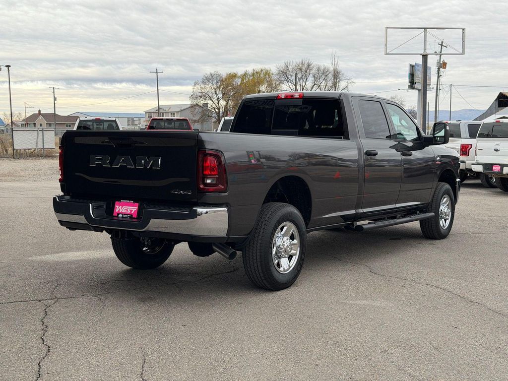 صورة 7 لـ 2026 RAM 3500 TRADESMAN