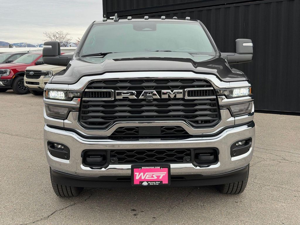 صورة 2 لـ 2026 RAM 3500 TRADESMAN