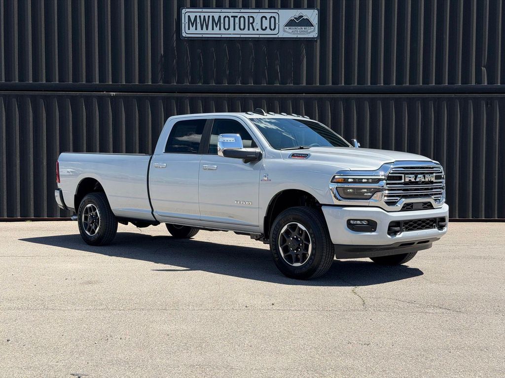 New 2026 RAM 3500 Laramie Crew Cab 4x4 8' Box