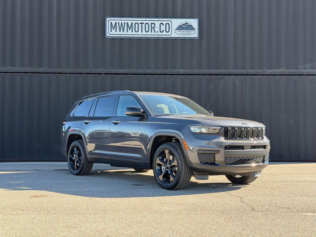 New 2025 Jeep Grand Cherokee L Altitude