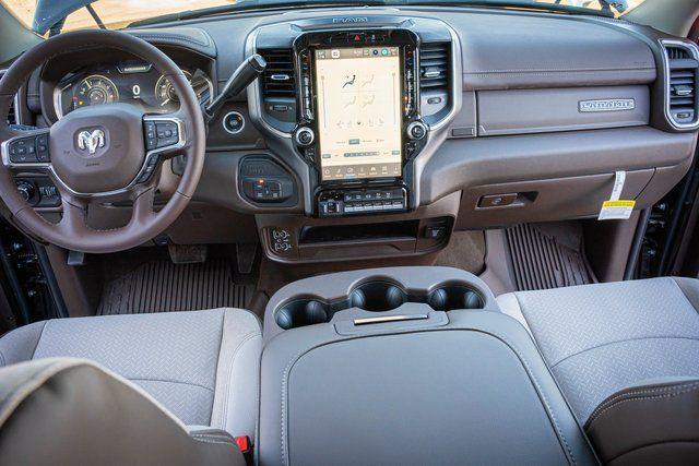 2026 RAM 3500 LARAMIE — миниатюра 32