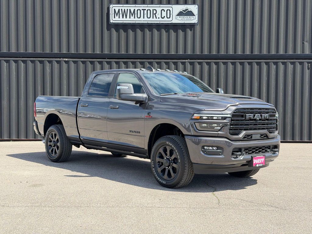 New 2026 RAM 3500 Laramie Crew Cab 4x4 6'4' Box