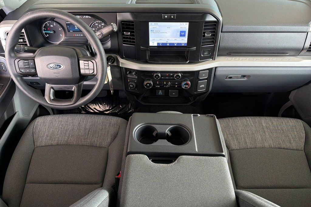 صورة مصغرة 14 لـ 2026 FORD F-250 XLT