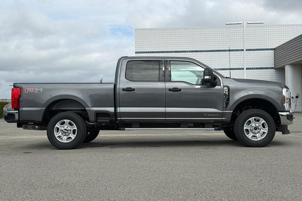 صورة 3 لـ 2026 FORD F-250 XLT