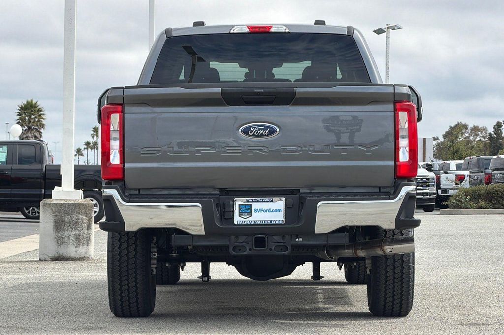 صورة 5 لـ 2026 FORD F-250 XLT