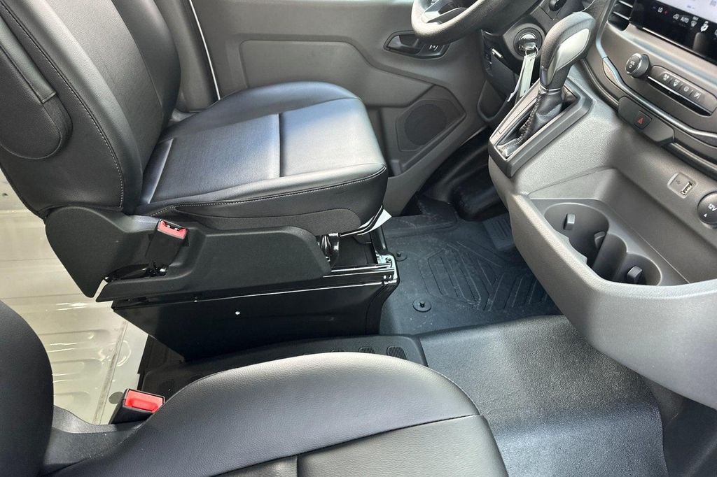 صورة مصغرة 16 لـ 2025 FORD TRANSIT-150 BASE