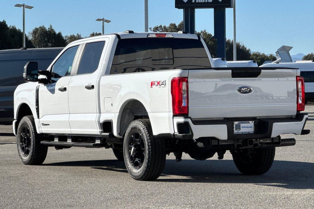 صورة 6 لـ 2026 FORD F-250 XL