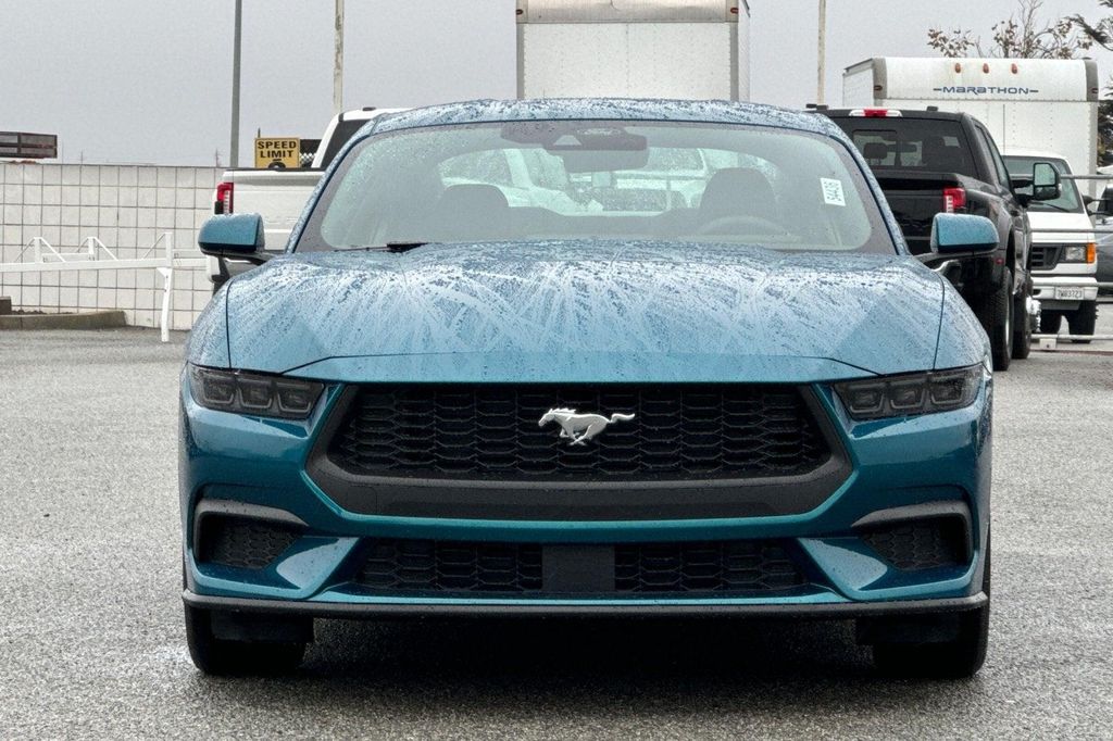 2026 FORD MUSTANG ECOBOOST — фото 9