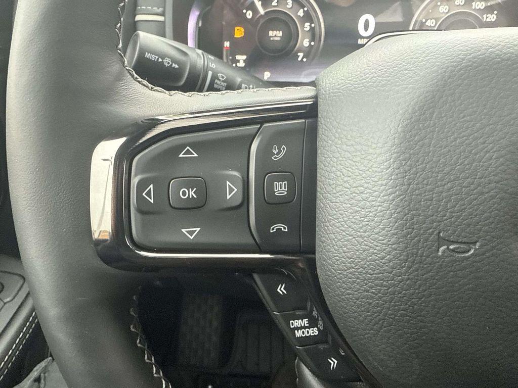 صورة مصغرة 25 لـ 2026 RAM 1500 LIMITED