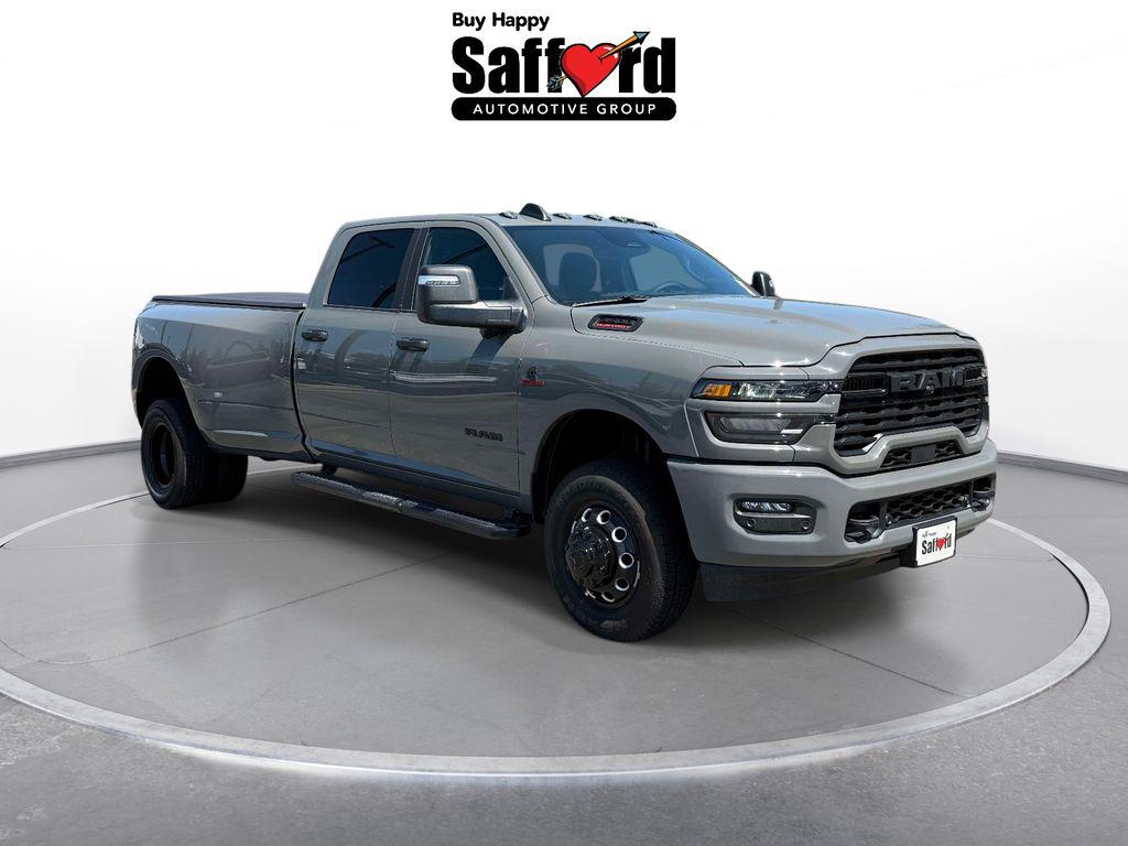 صورة 9 لـ 2026 RAM 3500 BIG HORN CREW CAB 4X4 8' BOX