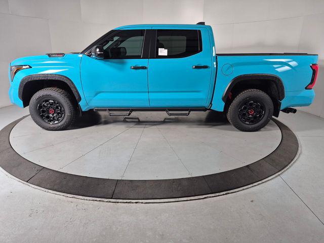 TOYOTA TUNDRA - 2