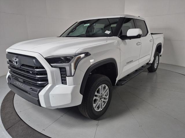 TOYOTA TUNDRA - 1