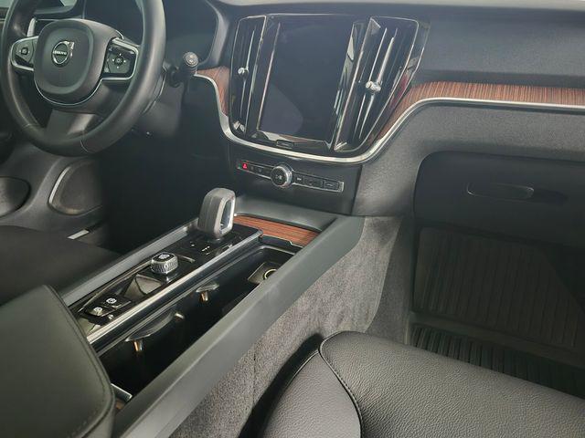 صورة 35 لـ 2023 Volvo V60 CROSS COUNTRY B5 PLUS