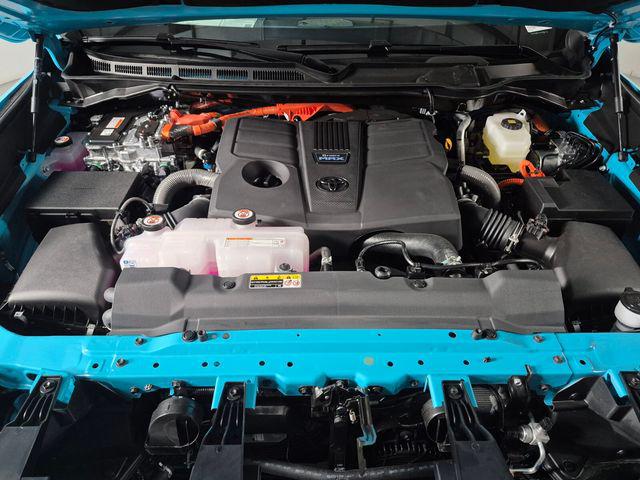 TOYOTA TUNDRA - 8