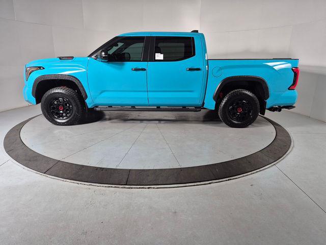 TOYOTA TUNDRA - 2
