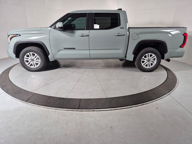 TOYOTA TUNDRA - 2