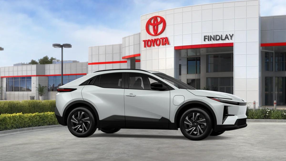 2026 Toyota C-HR SE — миниатюра 13