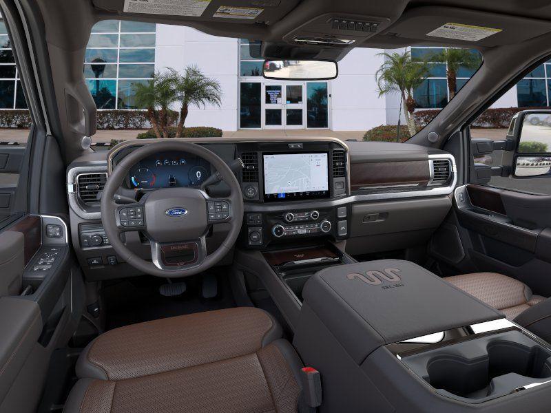 2026 FORD F-350 KING RANCH — фото 9