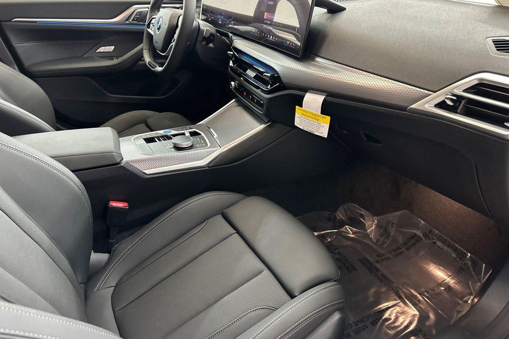 صورة مصغرة 25 لـ 2026 BMW I4 GRAN COUPE EDRIVE40