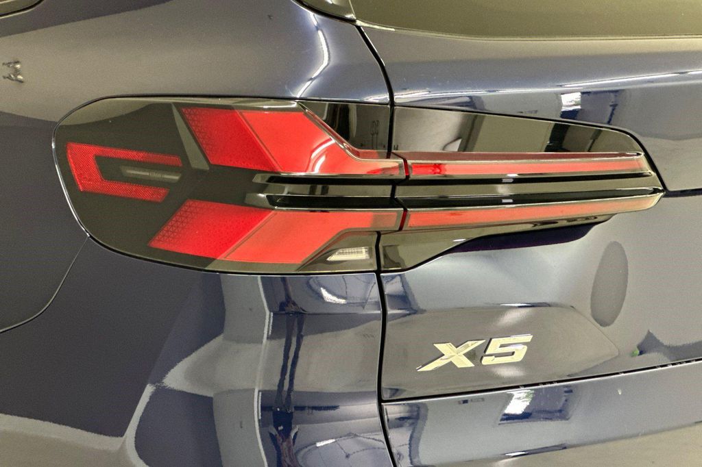 صورة مصغرة 27 لـ 2026 BMW X5 SDRIVE40I