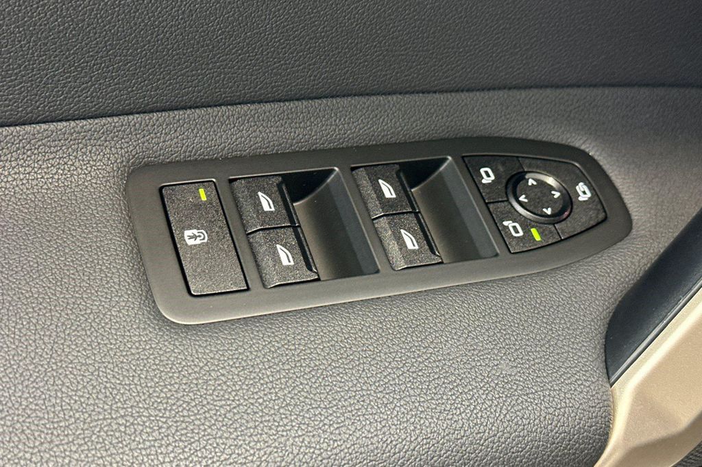2026 BMW IX XDRIVE60 — миниатюра 14