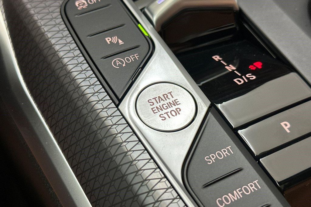 صورة مصغرة 28 لـ 2026 BMW 330 NA