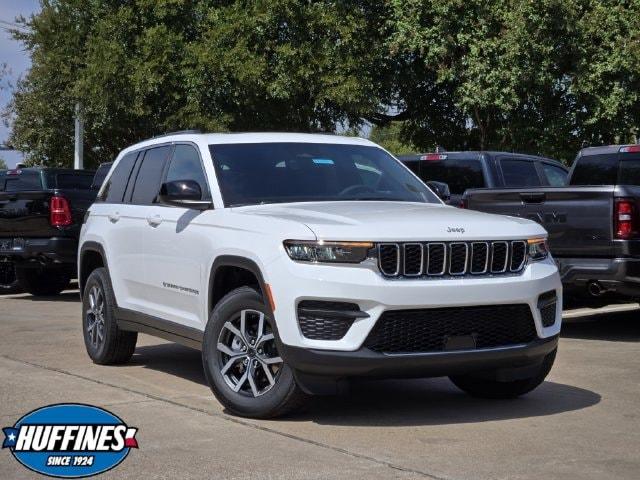 New 2027 Jeep Grand Cherokee Laredo