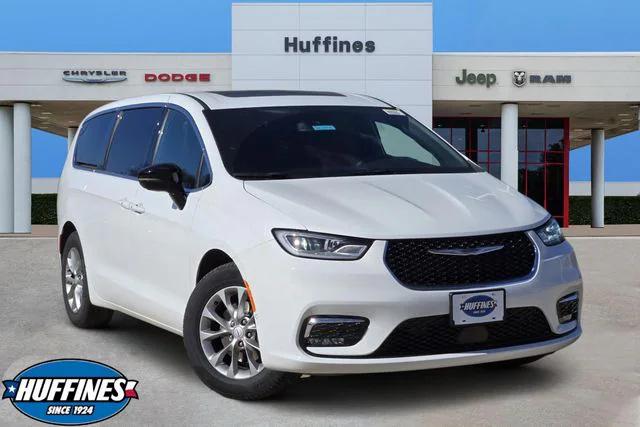 New 2026 Chrysler Pacifica Limited