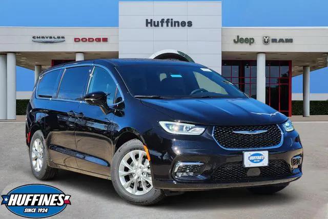 New 2026 Chrysler Pacifica Limited