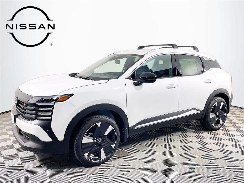 New 2026 Nissan Kicks SR