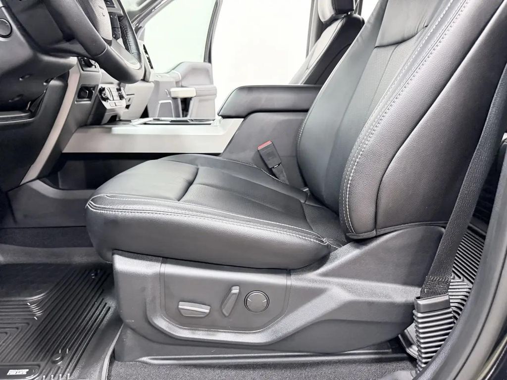 2020 FORD F-250 LARIAT — миниатюра 29