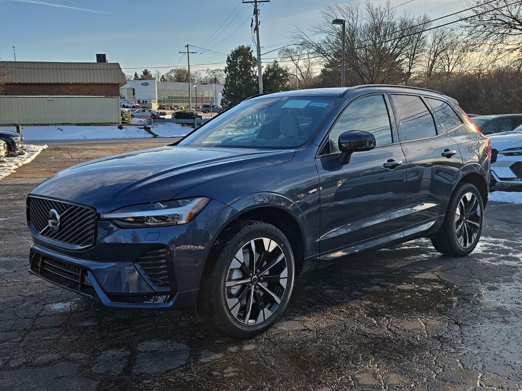 New 2026 Volvo XC60 B5 Plus