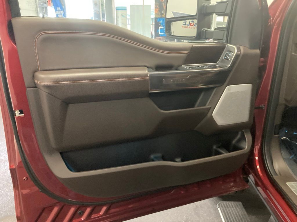 2026 FORD F-250 KING RANCH — миниатюра 24