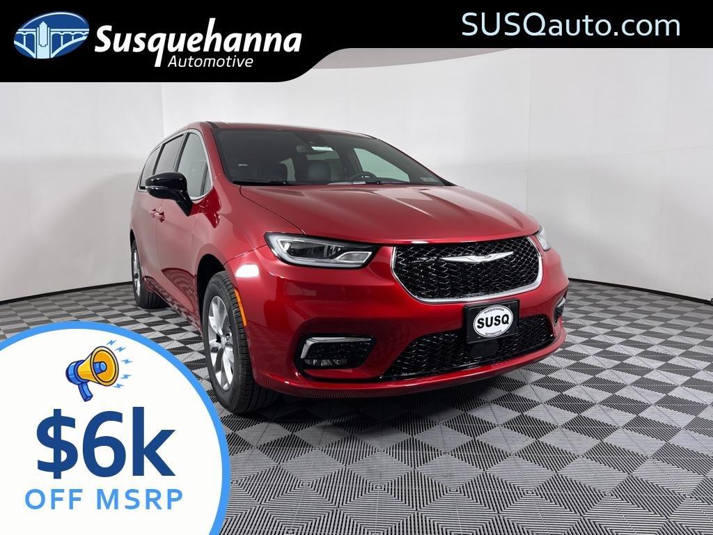 New 2026 Chrysler Pacifica Select