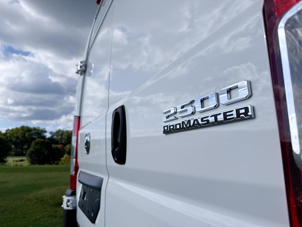 صورة مصغرة 27 لـ 2026 RAM PROMASTER 2500 HIGH ROOF