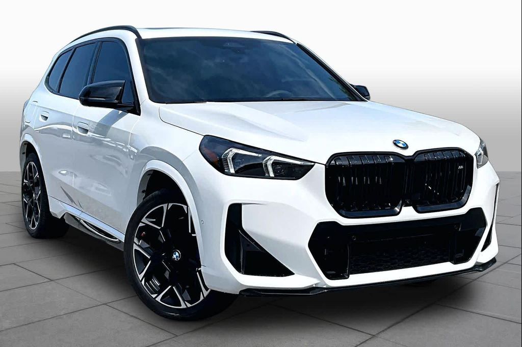 2026 BMW X1 M35I — фото 2