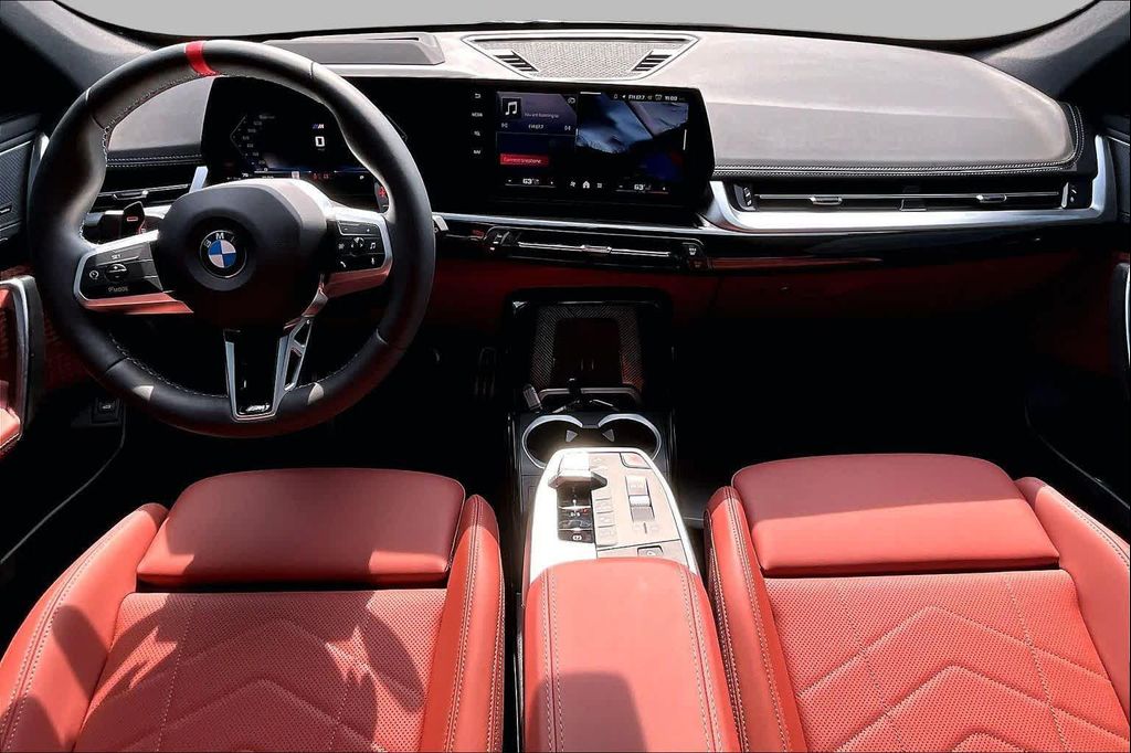 2026 BMW X1 M35I — фото 15