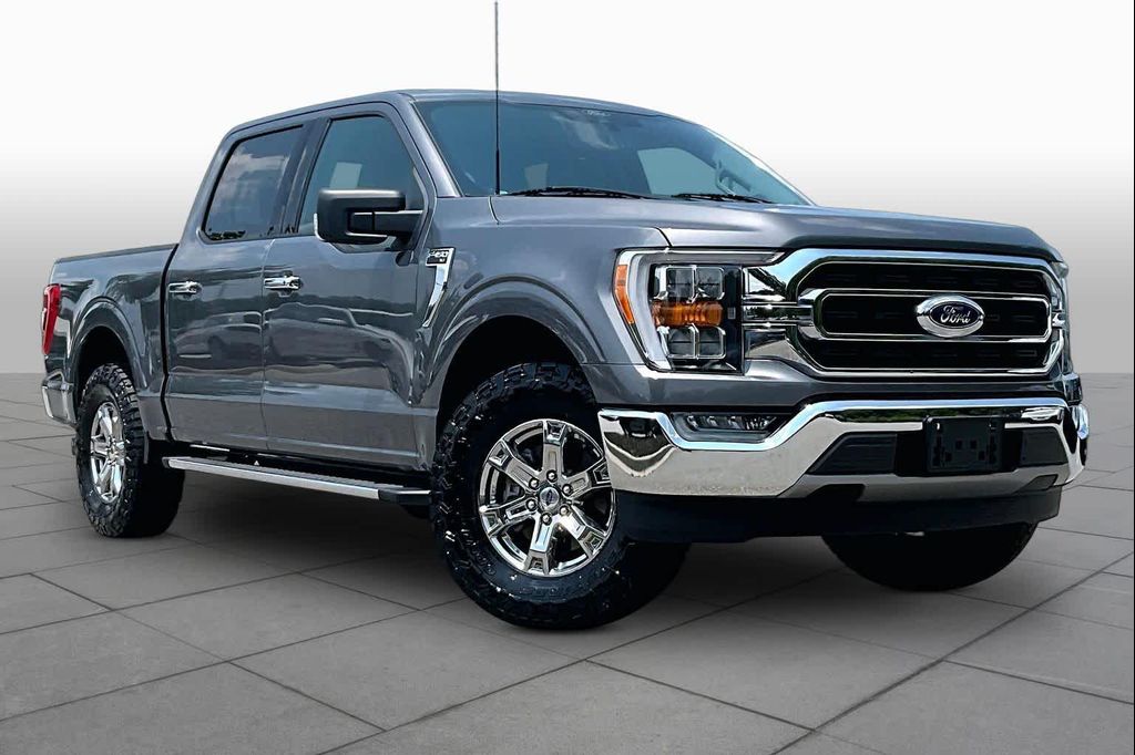صورة 2 لـ 2021 FORD F-150 XLT