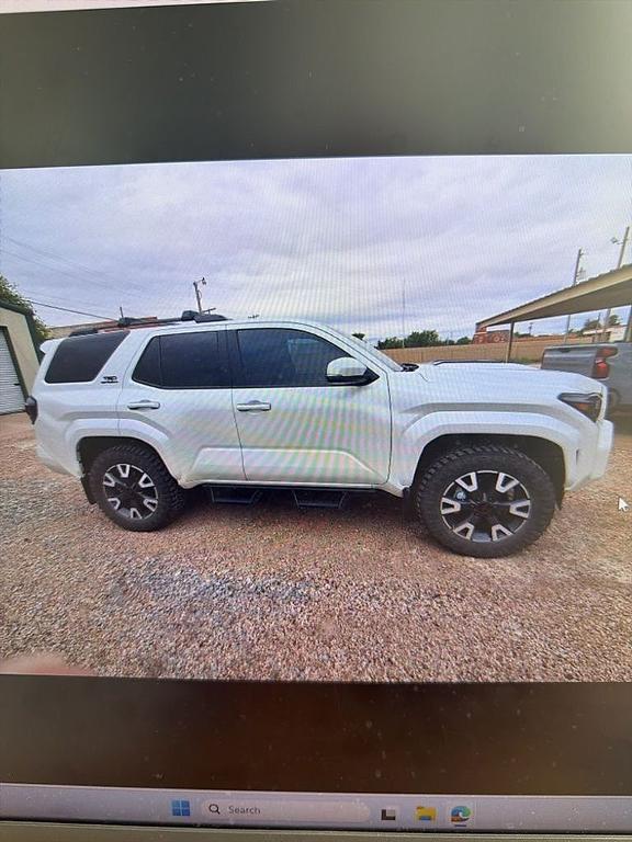 TOYOTA 4RUNNER - 2