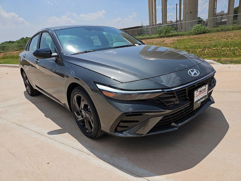 New 2026 Hyundai ELANTRA SEL SPORT PREMIUM