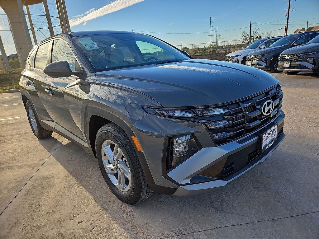 New 2026 Hyundai TUCSON SE